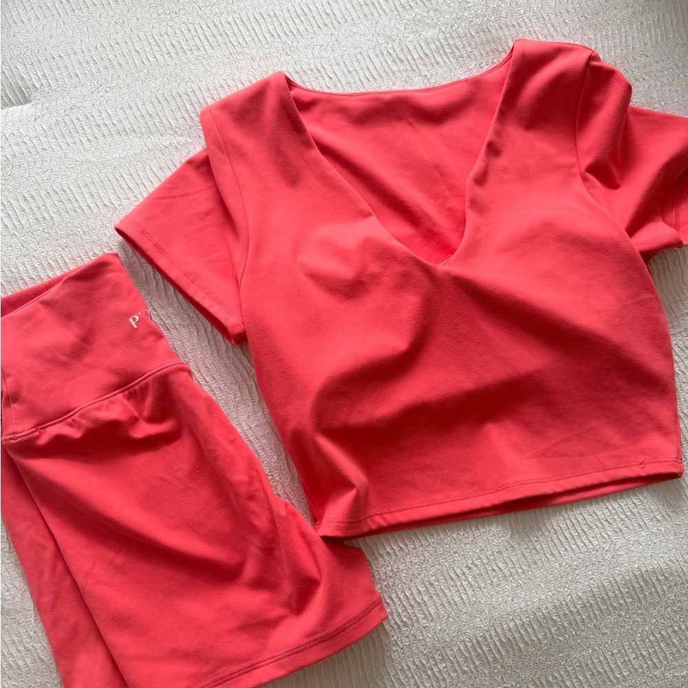 P’tula V-Neck Crop Top Set